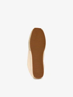 Sneaker aus Spaltvelours und Nylon