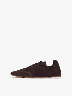 Sneaker aus Spaltvelours und Nylon