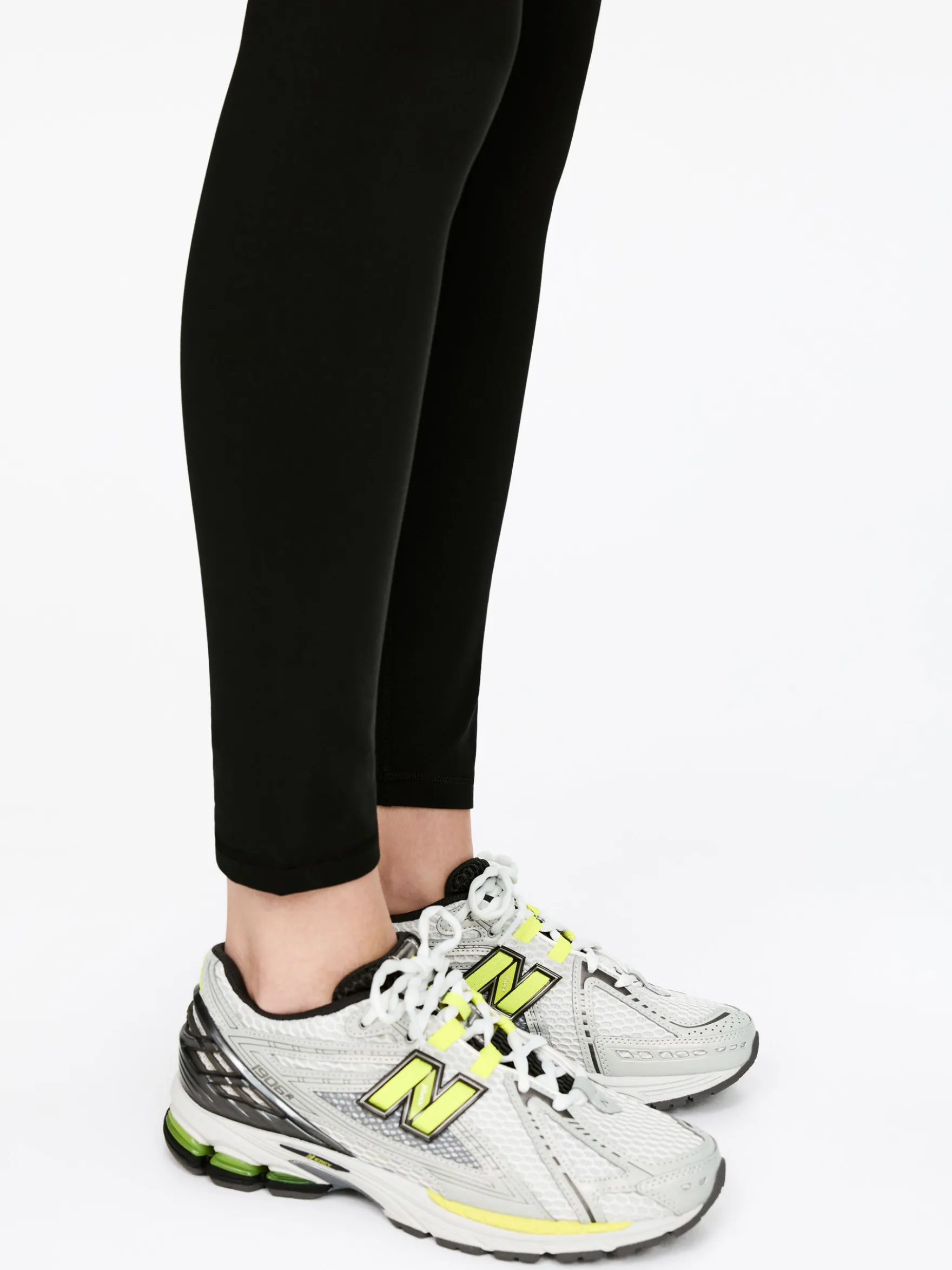 Sneaker 1906R von New Balance