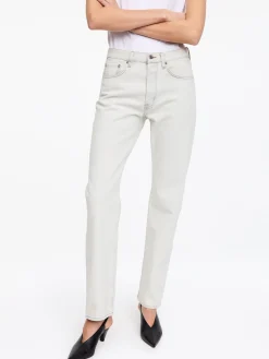 SNOW Straight Jeans