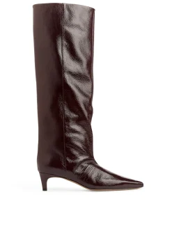 Spitze Boots mit Kitten-Heel-Absatz