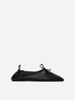 Sportlicher Lederballerina