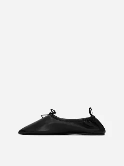 Sportlicher Lederballerina
