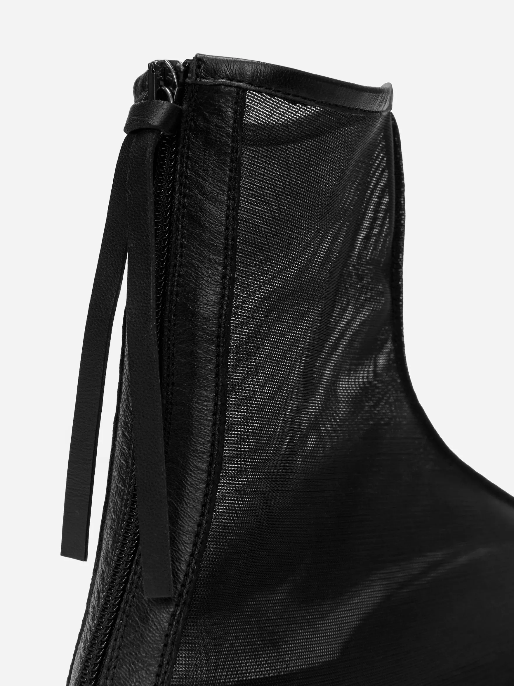 Stiefel aus Mesh