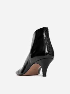 Stiefelette aus glänzendem Leder