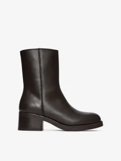 Stiefelette mit dicker Sohle