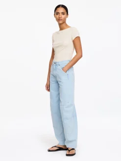Stretch-T-Shirt mit U-Boot-Ausschnitt