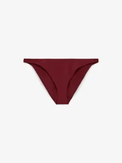 Tief sitzende Bikinihose