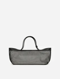 Tragetasche aus Mesh mit Lederbesatz