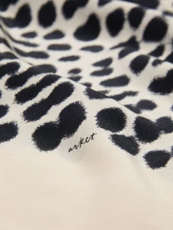 Tuch aus Seidenkrepp
