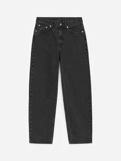 VIOLET Tapered Jeans