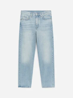 VIOLET Tapered Jeans