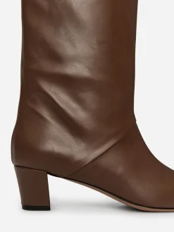 Wadenhoher Lederstiefel