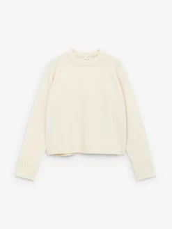 Wollpullover mit umgeschlagenen Ärmeln